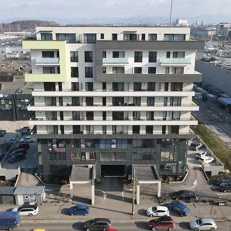 Apartment Mohost Dynamic - Modern 2br With Free Parking