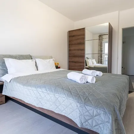 Mohost Dynamic - Modern 2br With Free Parking * Brasov