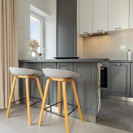 Mohost Dynamic - Modern 2br With Free Parking